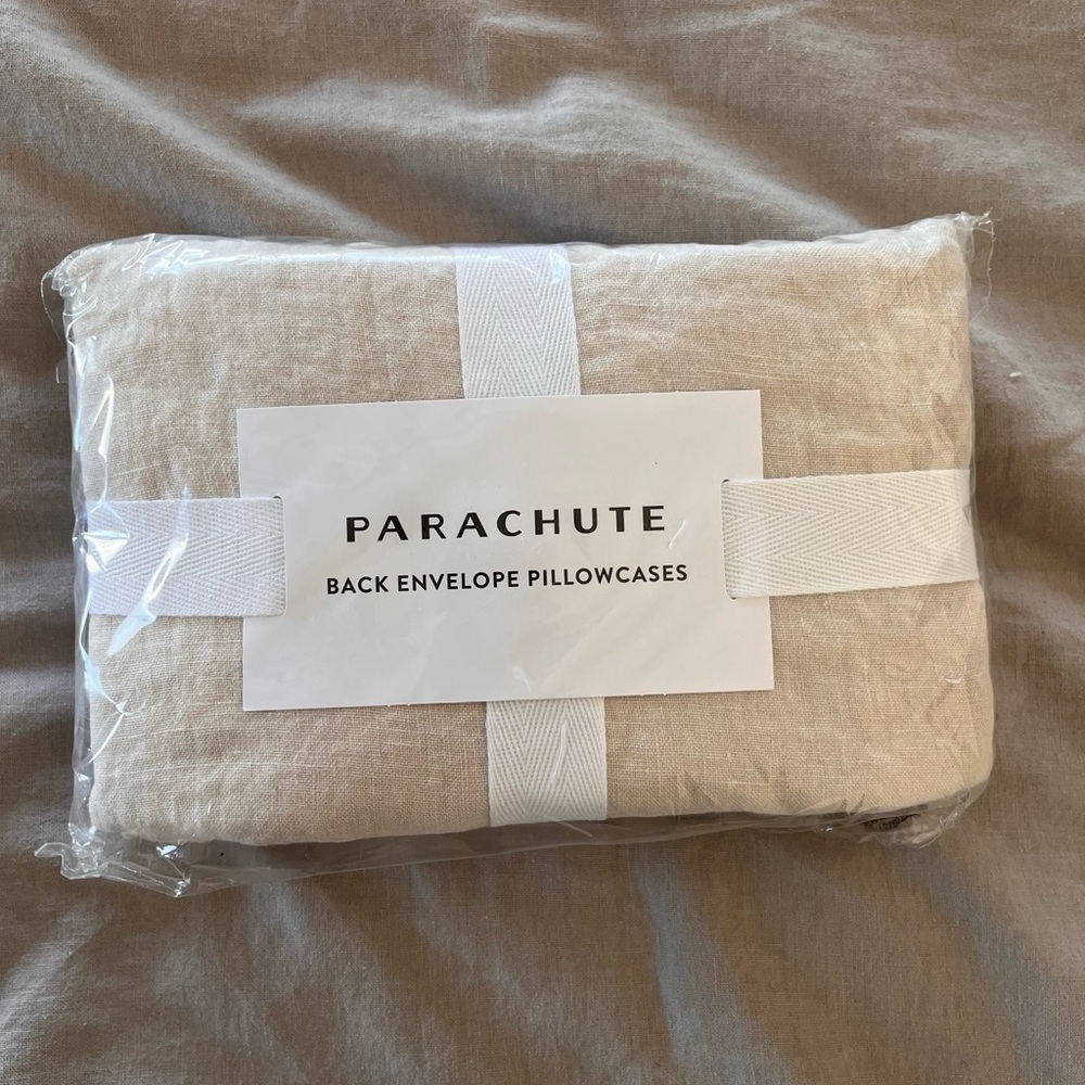 2 linen standard pillowcases from Parachute- blush color
